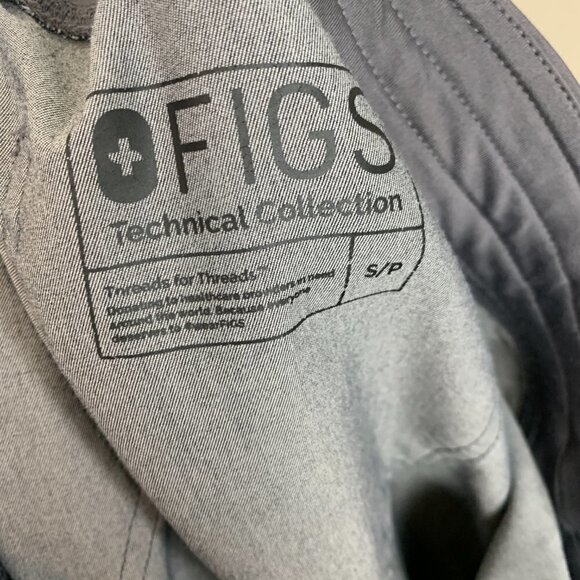 Figs Women's Graphite Livingston Scrub Pant - Size Small Petite - Picture 8 of 9